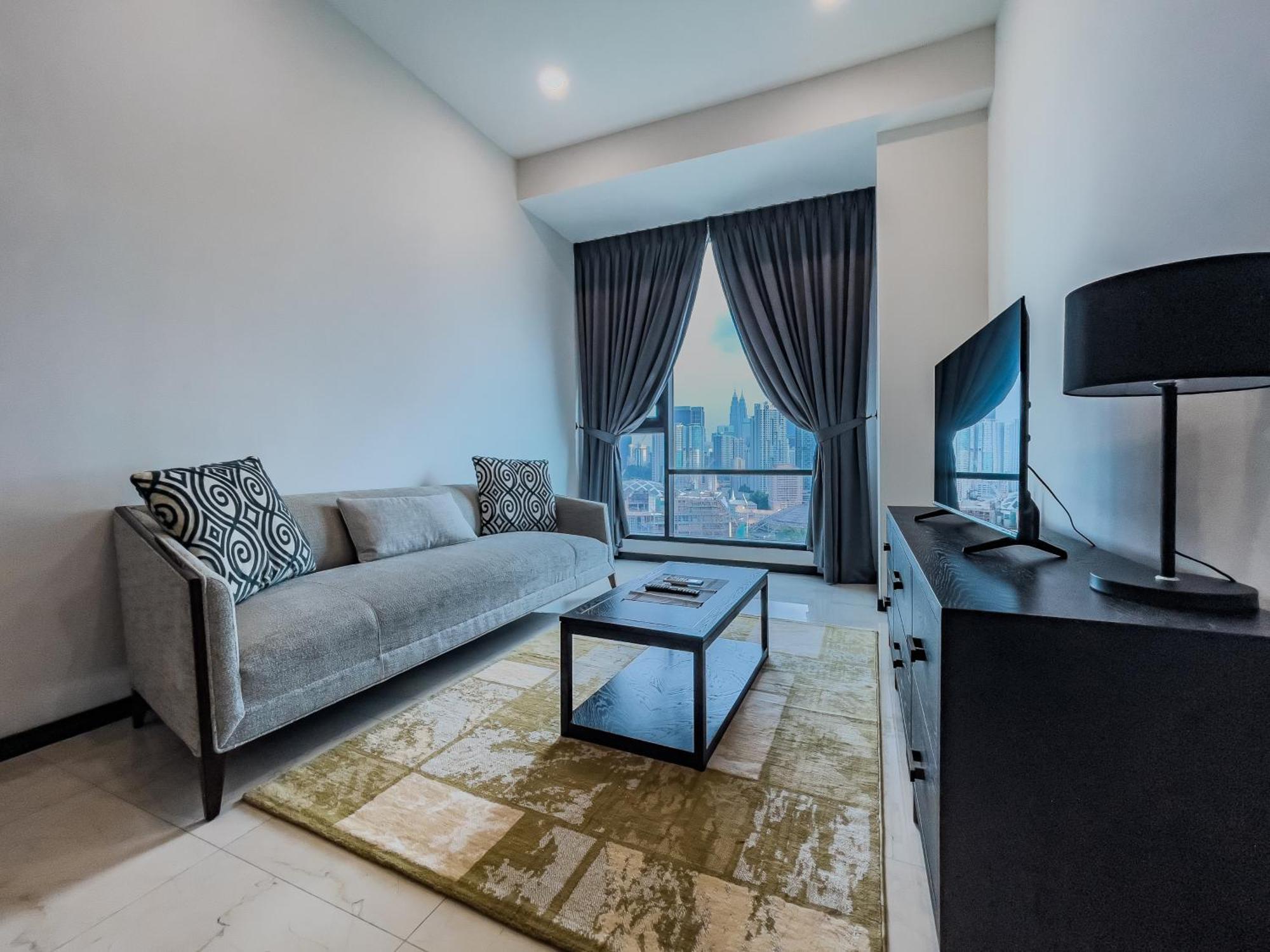 Opus Residences By Wakely Aparthotel