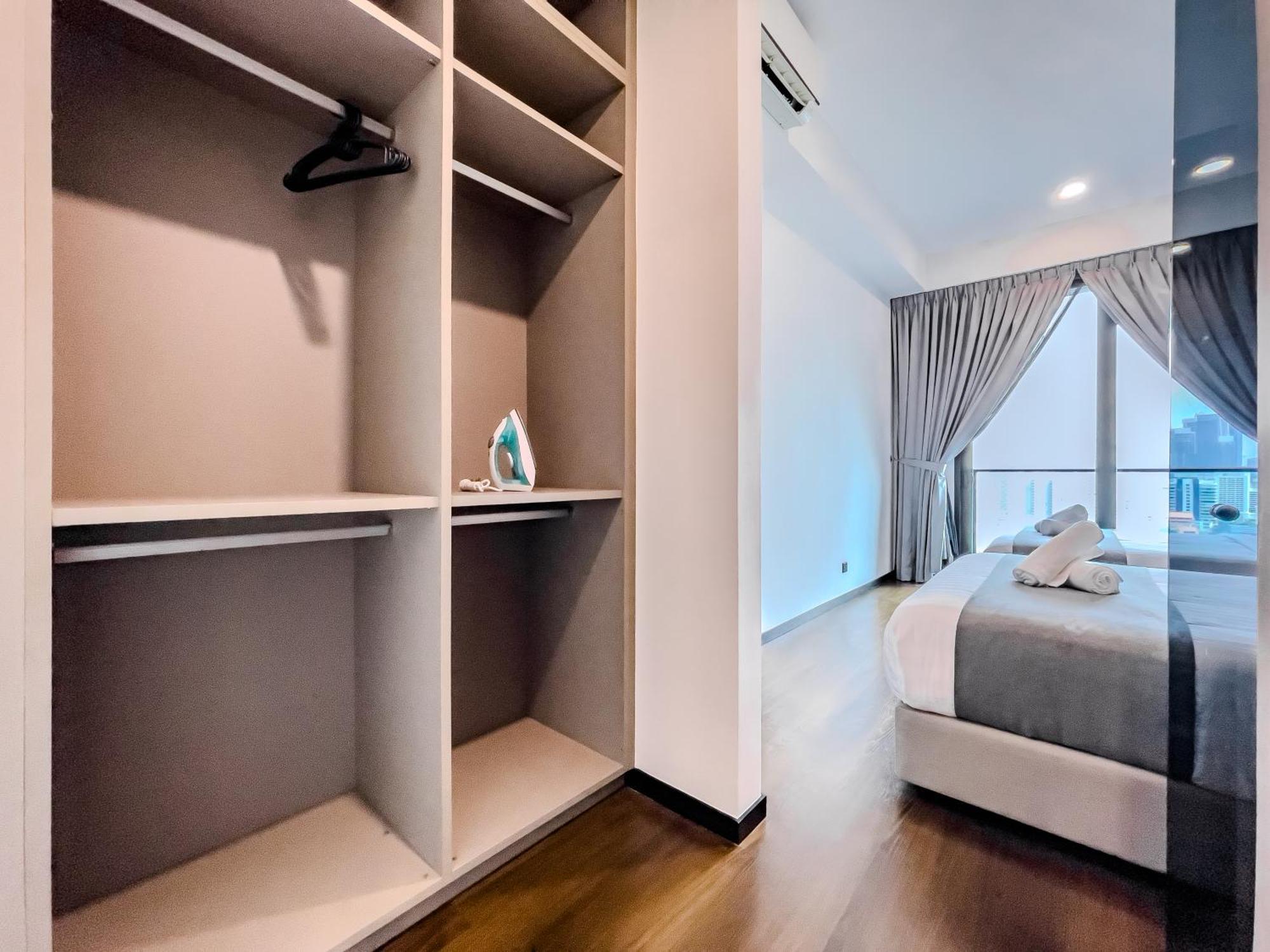 Opus Residences By Wakely Aparthotel