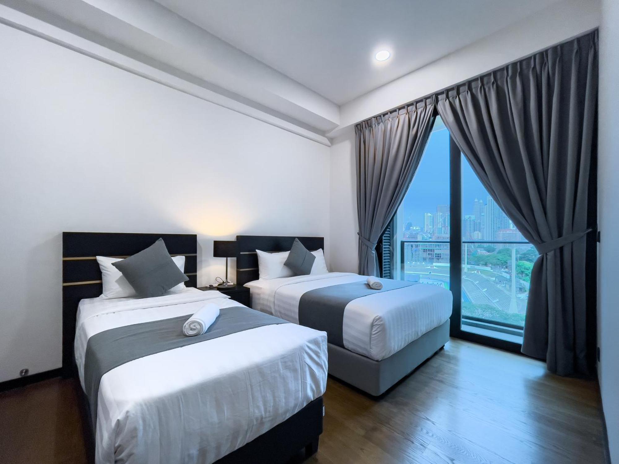 Opus Residences By Wakely Aparthotel